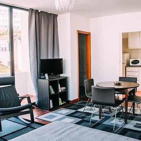 Arts In Pina Apartament